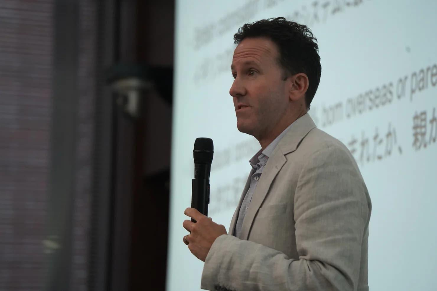 Steven Rynne氏