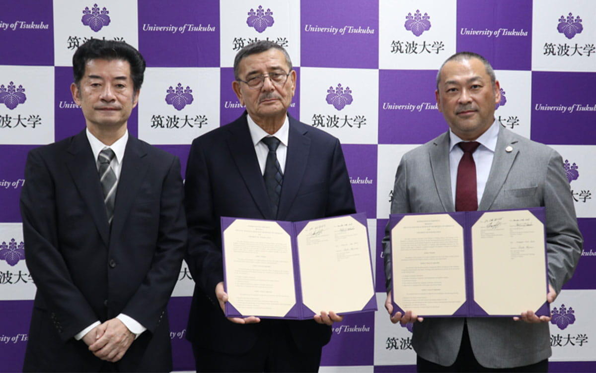 Signing Ceremony for Memorandum of Understanding with the State Geological Museum of the Republic of Uzbekistan