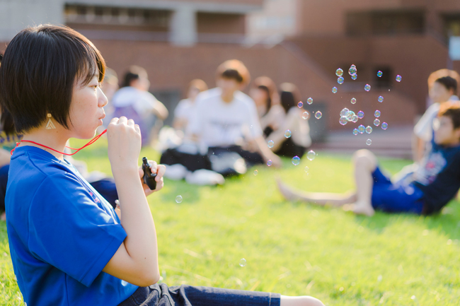 「シャボンの夏」　佐竹　篤紀（社会・国際学群）