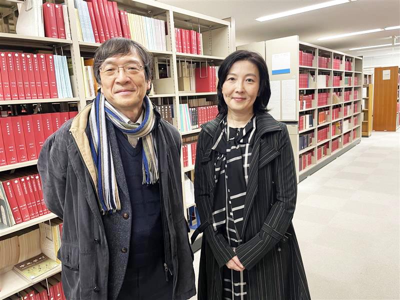 中央図書館を坪内大学執行役員と再訪