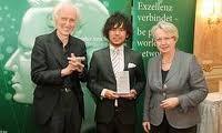 フンボルト財団プレジデントHelmut Schwarz(左)、ドイツ連邦研究教育大臣Annette Schavan(右)と。