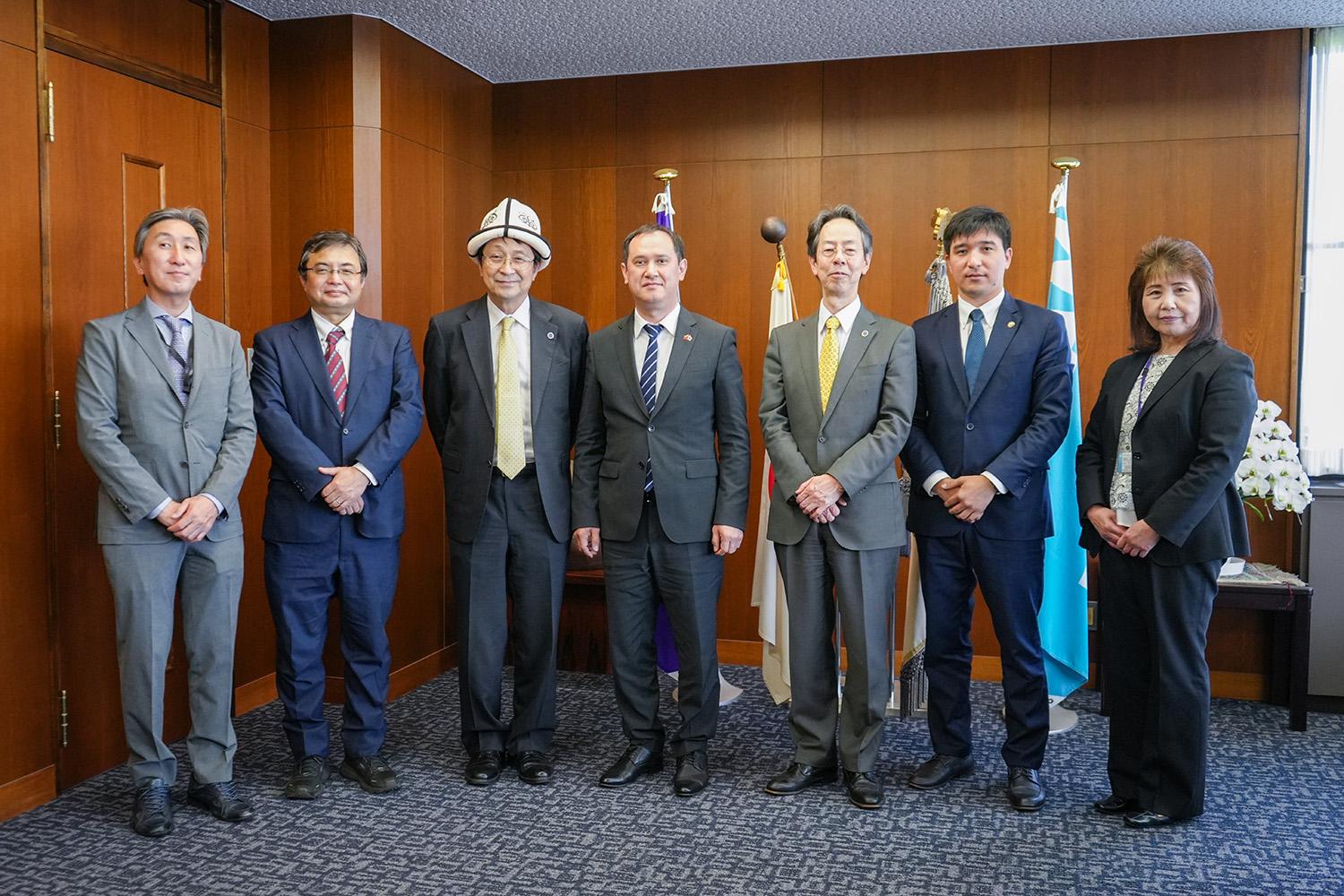 Meeting with President NAGATA and Vice Presidents