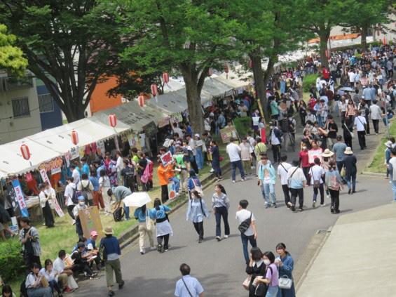 本祭の賑わい