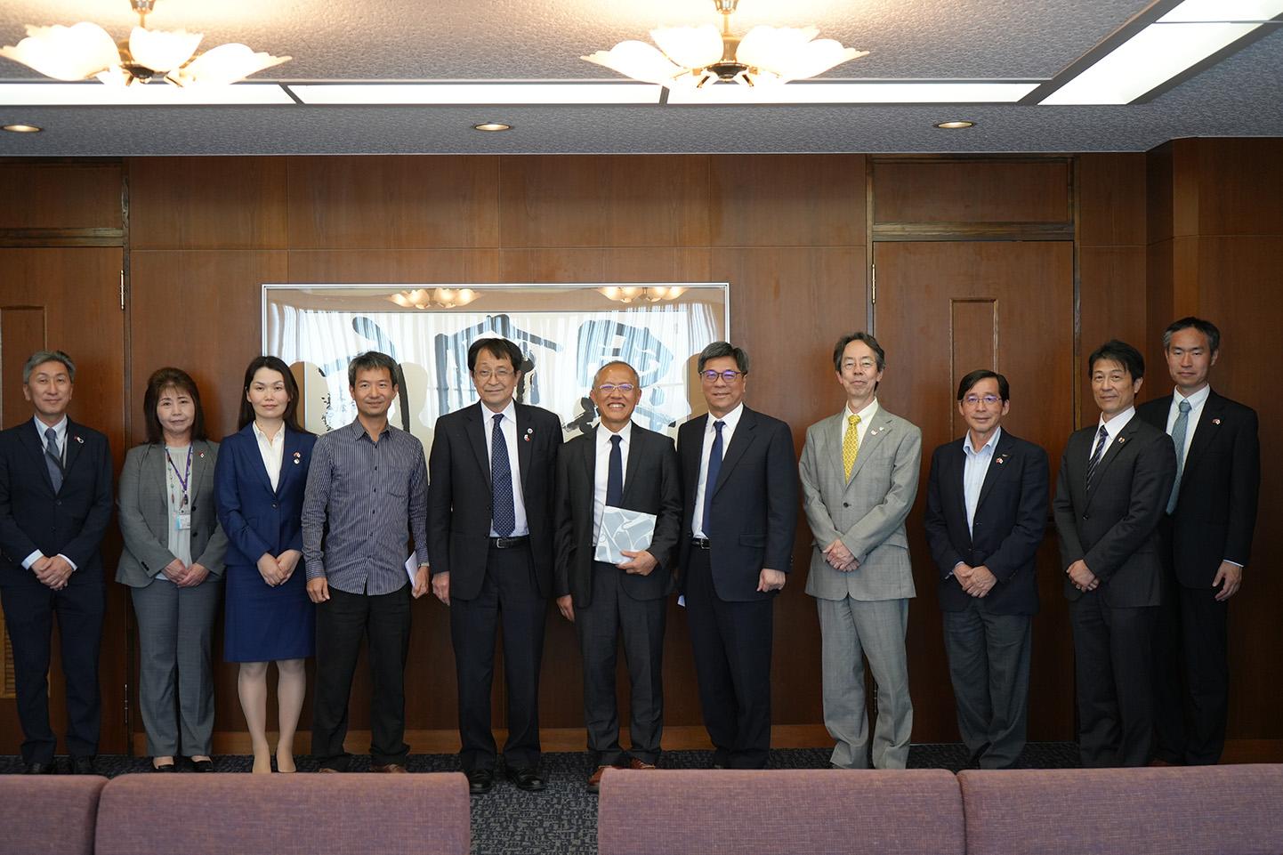 Meeting with President NAGATA and Vice Presidents