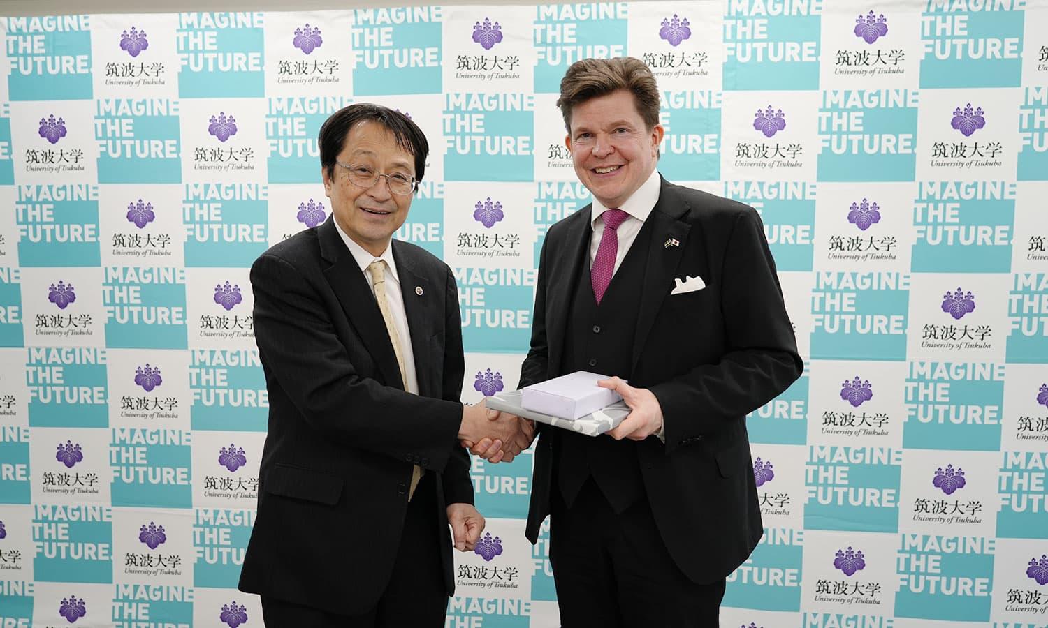 Speaker NORLÉN and President NAGATA