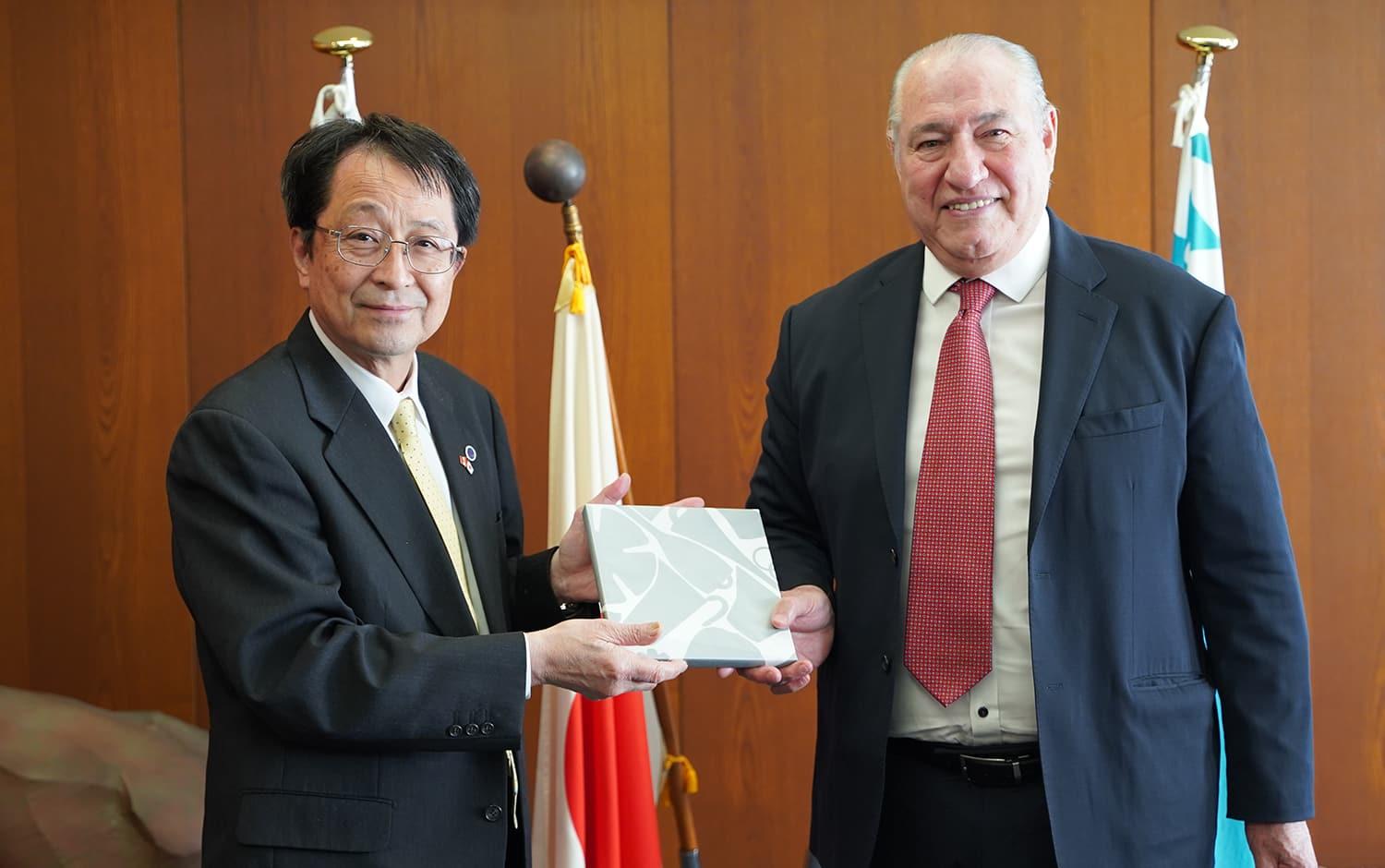 President NAGATA and Ambassador Seminario