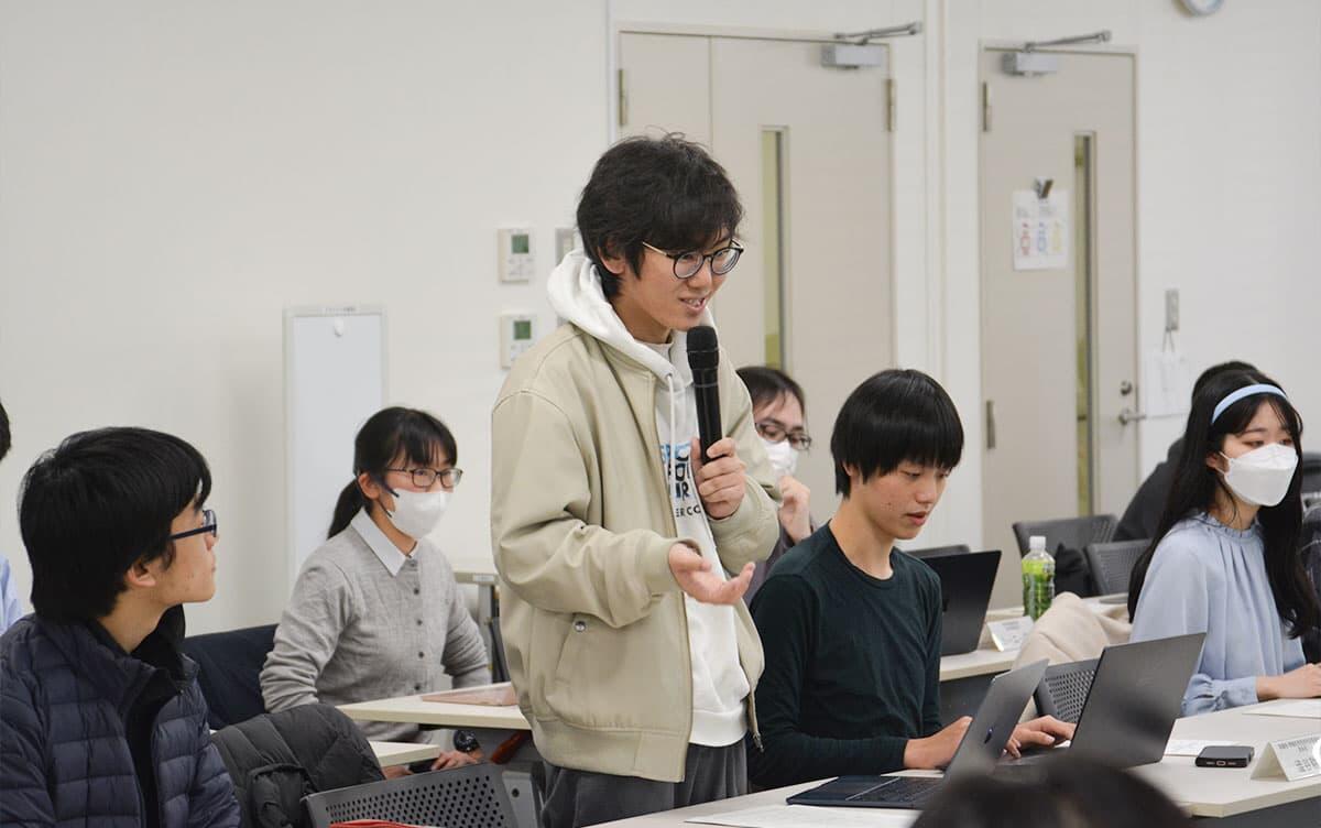 懇談会の写真