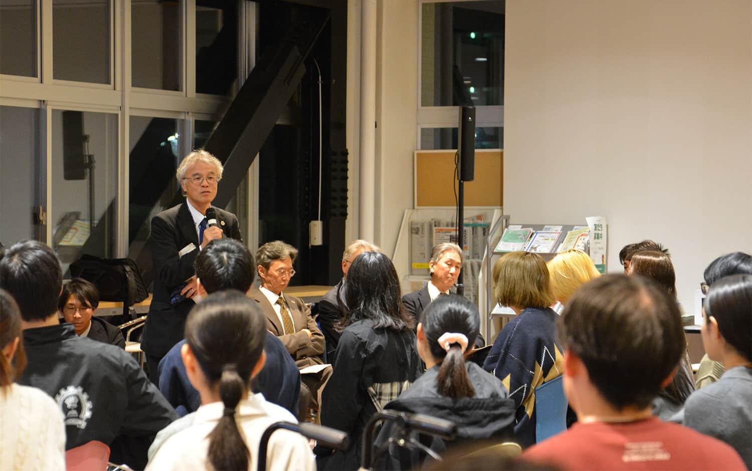 写真:交流会の様子