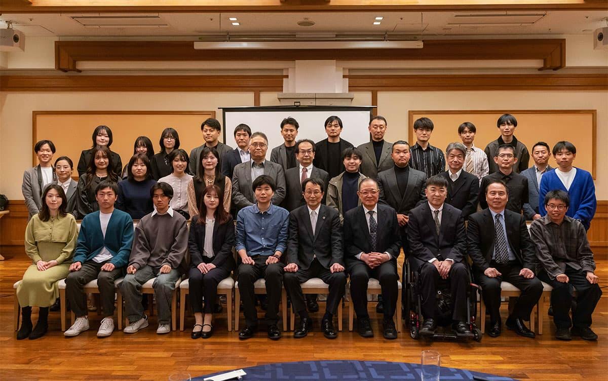 50周年パーティーの集合写真