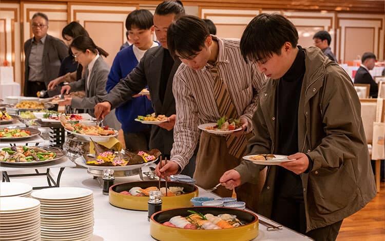 交流の様子  写真